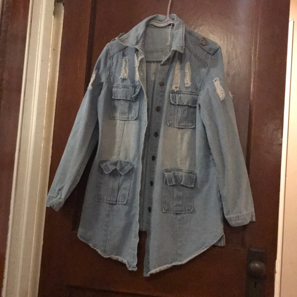 Slim distressed Jean Jacket
